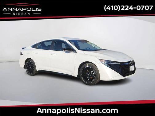 Aspen White Tricoat 2026 Nissan Sentra SR