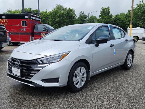 2025 Nissan Versa 1.6 S