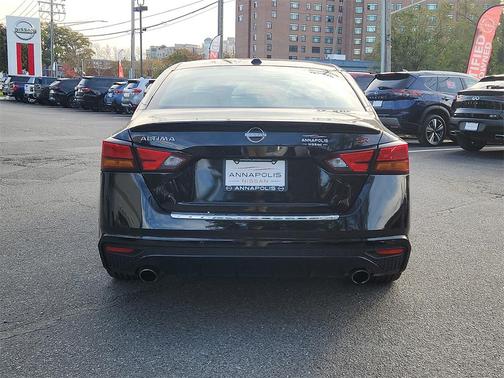 2023 Nissan Altima SR FWD