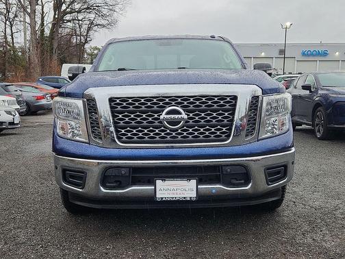 2018 Nissan Titan SV