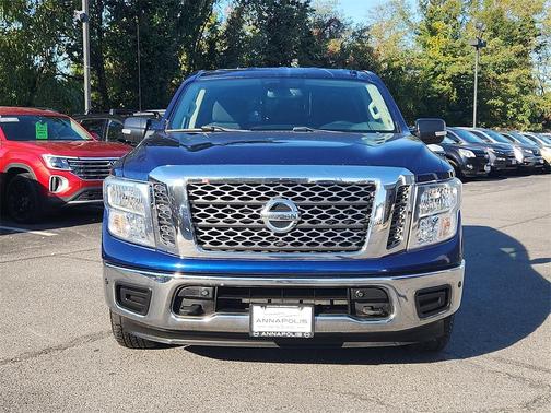 2018 Nissan Titan SV