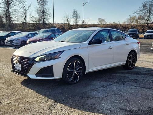 2023 Nissan Altima SR Intelligent AWD