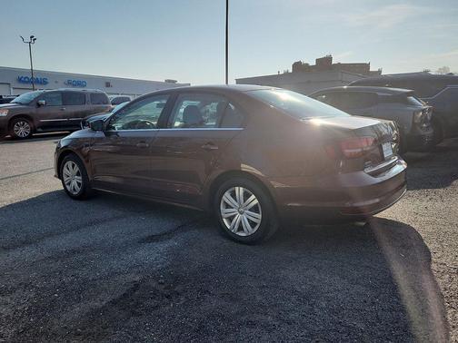 Dark Bronze Metallic 2017 Volkswagen Jetta 1.4T S