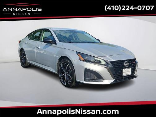 Brilliant Silver Metallic 2024 Nissan Altima SR FWD