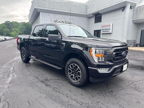 AGATE BLACK 2021 Ford F-150 XLT