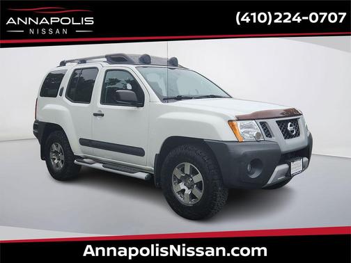 Glacier White 2013 Nissan Xterra PRO-4X