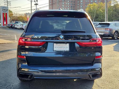 Carbon Black Metallic 2022 BMW X7 xDrive40i