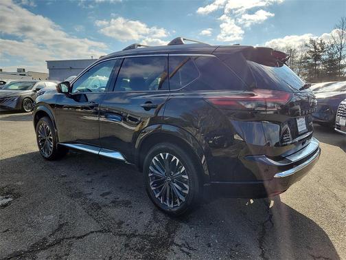 2025 Nissan Rogue Platinum