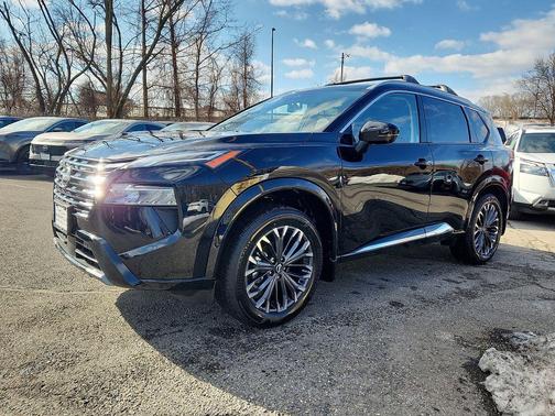 2025 Nissan Rogue Platinum