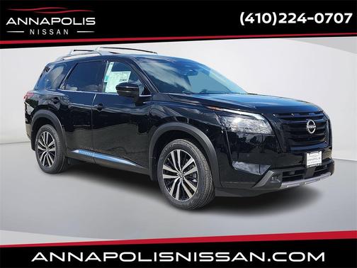 2025 Nissan Pathfinder Platinum 4WD