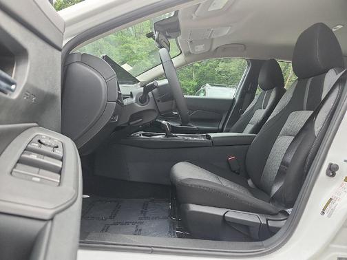 Fresh Powder 2026 Nissan Sentra SV
