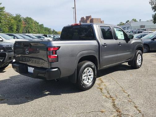 Gun Metallic 2027 Nissan Frontier S