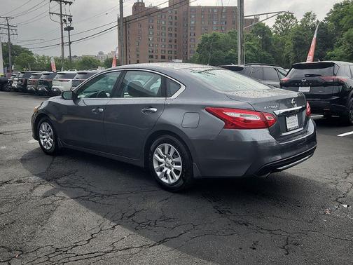 Gun Metallic 2016 Nissan Altima 2.5 S