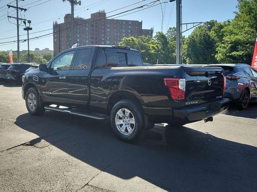 Magnetic Black 2017 Nissan Titan SV
