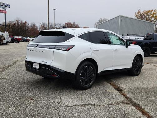 Everest White Pearl Tricoat 2026 Nissan Murano Platinum
