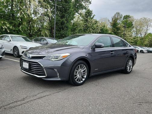 Magnetic Gray Metallic 2016 Toyota Avalon Hybrid Limited