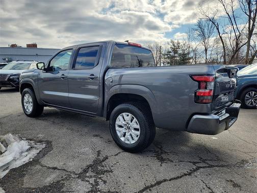 2023 Nissan Frontier SV