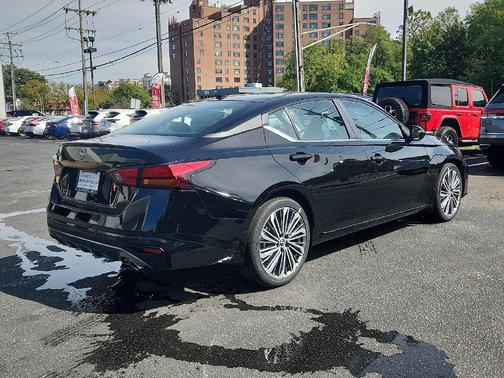 Super Black 2026 Nissan Altima 2.5 SV