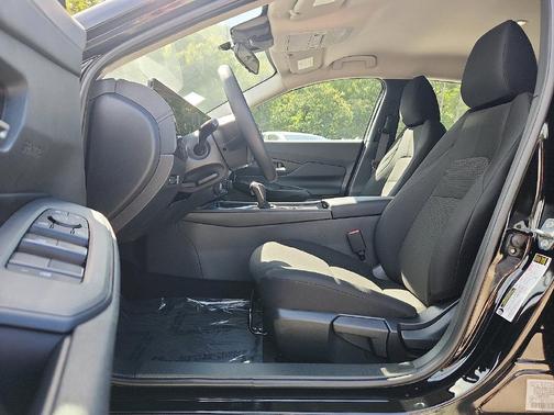 Super Black 2027 Nissan Sentra S