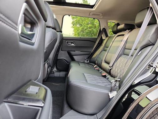 Super Black 2026 Nissan Rogue Platinum