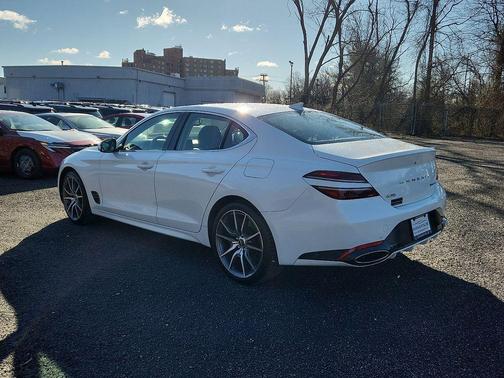 2022 Genesis G70 3.3T AWD