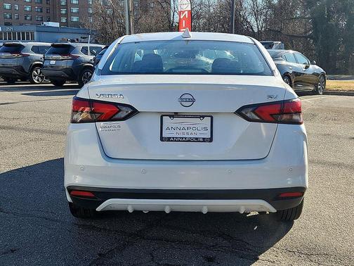 2024 Nissan Versa 1.6 SV