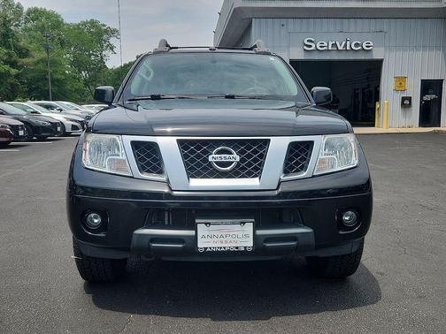 Magnetic Black Pearl 2020 Nissan Frontier PRO-4X