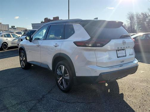 2025 Nissan Rogue SL