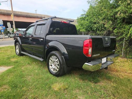 Super Black 2012 Nissan Frontier SL