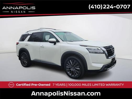 Pearl White Tricoat 2023 Nissan Pathfinder SL 4WD