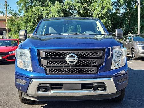 Deep Blue Pearl Metallic 2021 Nissan Titan SV
