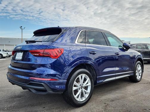 2024 Audi Q3 Premium 45 TFSI S line quattro Tiptronic