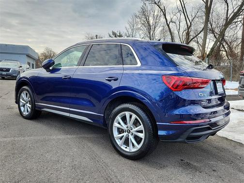 2024 Audi Q3 Premium 45 TFSI S line quattro Tiptronic