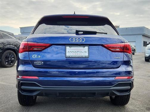 2024 Audi Q3 Premium 45 TFSI S line quattro Tiptronic