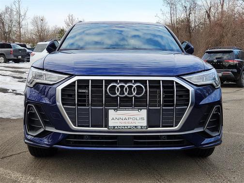 2024 Audi Q3 Premium 45 TFSI S line quattro Tiptronic