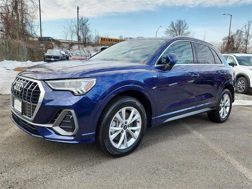 2024 Audi Q3 Premium 45 TFSI S line quattro Tiptronic