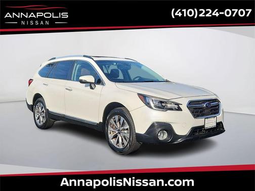 Crystal White Pearl 2019 Subaru Outback 3.6R Touring