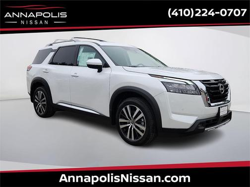 2025 Nissan Pathfinder Platinum 4WD