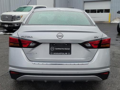 Brilliant Silver Metallic 2023 Nissan Altima 2.5 SV