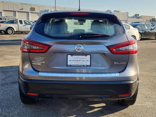 2022 Nissan Rogue Sport SL