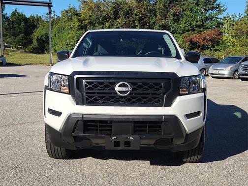 2024 Nissan Frontier S