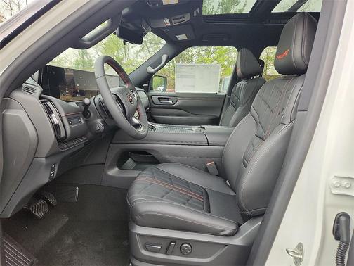 2025 Nissan Armada PRO-4X 4WD