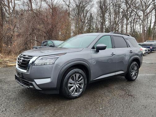 2022 Nissan Pathfinder SV 4WD
