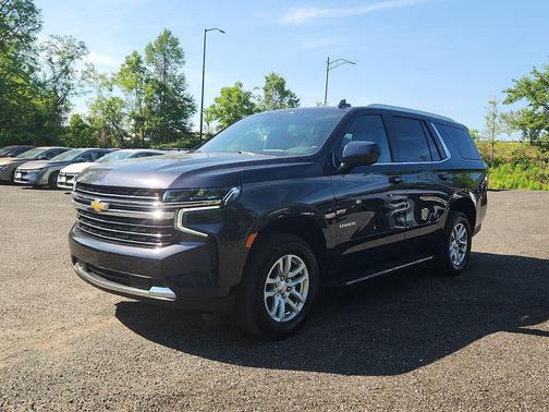 Dark Ash Metallic 2024 Chevrolet Tahoe LT