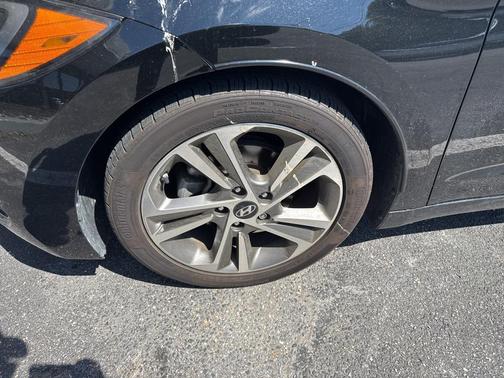 2018 Hyundai ELANTRA Limited