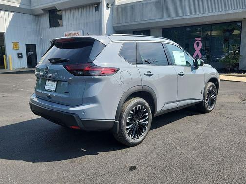 Boulder Gray Pearl 2026 Nissan Rogue Dark Armor