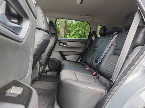 Boulder Gray Pearl 2026 Nissan Rogue Rock Creek