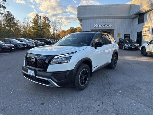 2025 Nissan Pathfinder Rock Creek 4WD