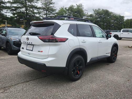 Everest White Pearl Tricoat 2026 Nissan Rogue Rock Creek
