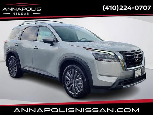 2025 Nissan Pathfinder SL 4WD